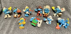 Vintage and Other Holiday Smurf Figures lot of 10 Various