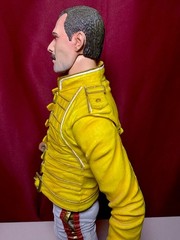 NECA FREDDIE MERCURY 18″ QUEEN FIGURE – 2006 – SOUND WORKS! PLEASE READ
