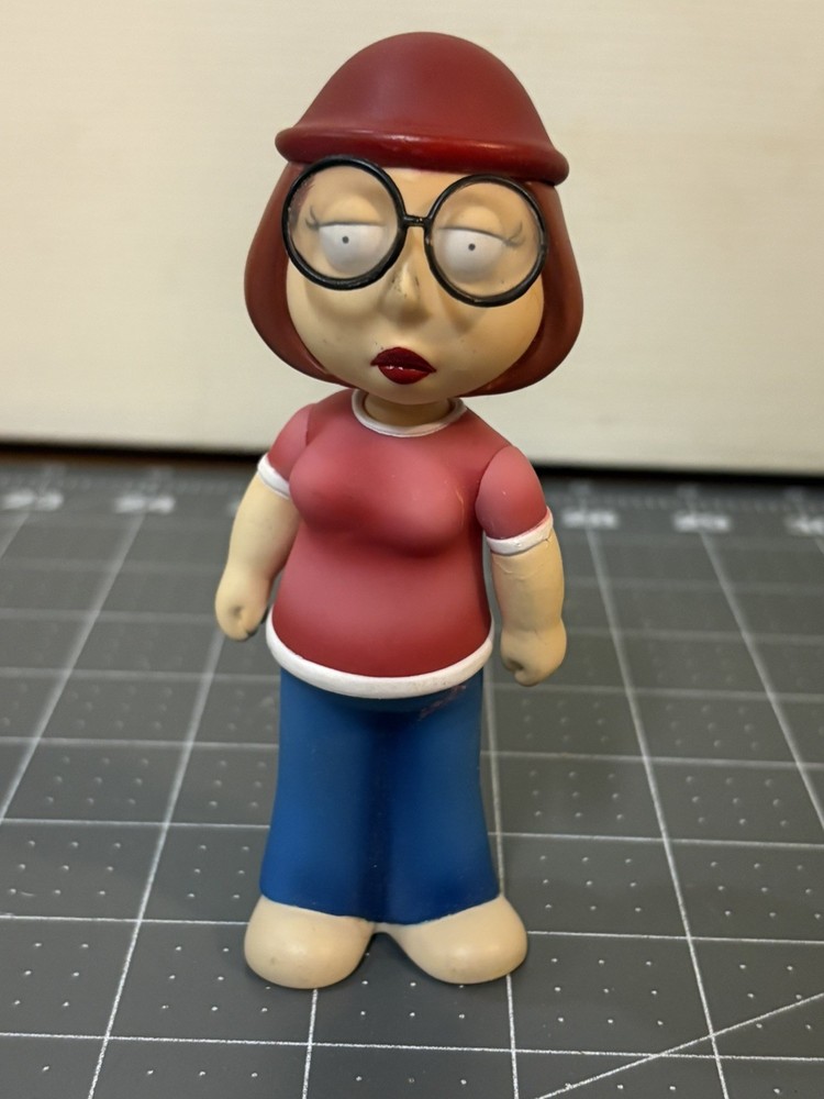 2004 Mezco Toyz Family Guy Series 2 Meg Griffin 5” Action Figure