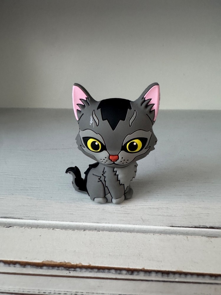 Warrior Cats Graystripe Series 2 PVC Mini Figure Gray Black Yellow Eyes Toy