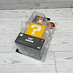 Jakks Pacific Super Mario Bros Movie Cat Mario 1.25 in Mini Figure with Block