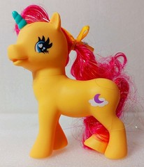 8 Vintage Wonder Pony Land UNICORN Figures plus Accessories GI-GO Toys