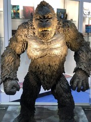 Mezco Ultimate King Kong 18 Inch Figure Sealed Never Removed