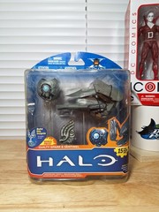 Halo 10th Anniversary Series 2 -Guilty Spark & Sentinel Action Figure New