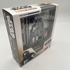 MAFEX No.256 THE MANDALORIAN CHROME Ver. Action Figure Medicom Toy
