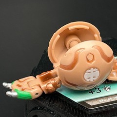 BAKUGAN Centipoid B1 250g Tan Subterra BATTLE BRAWLERS