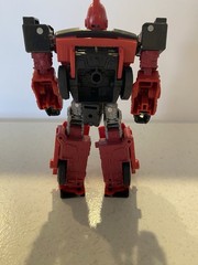 Hasbro Transformers War for Cybertron Earthrise Deluxe Class Prowl