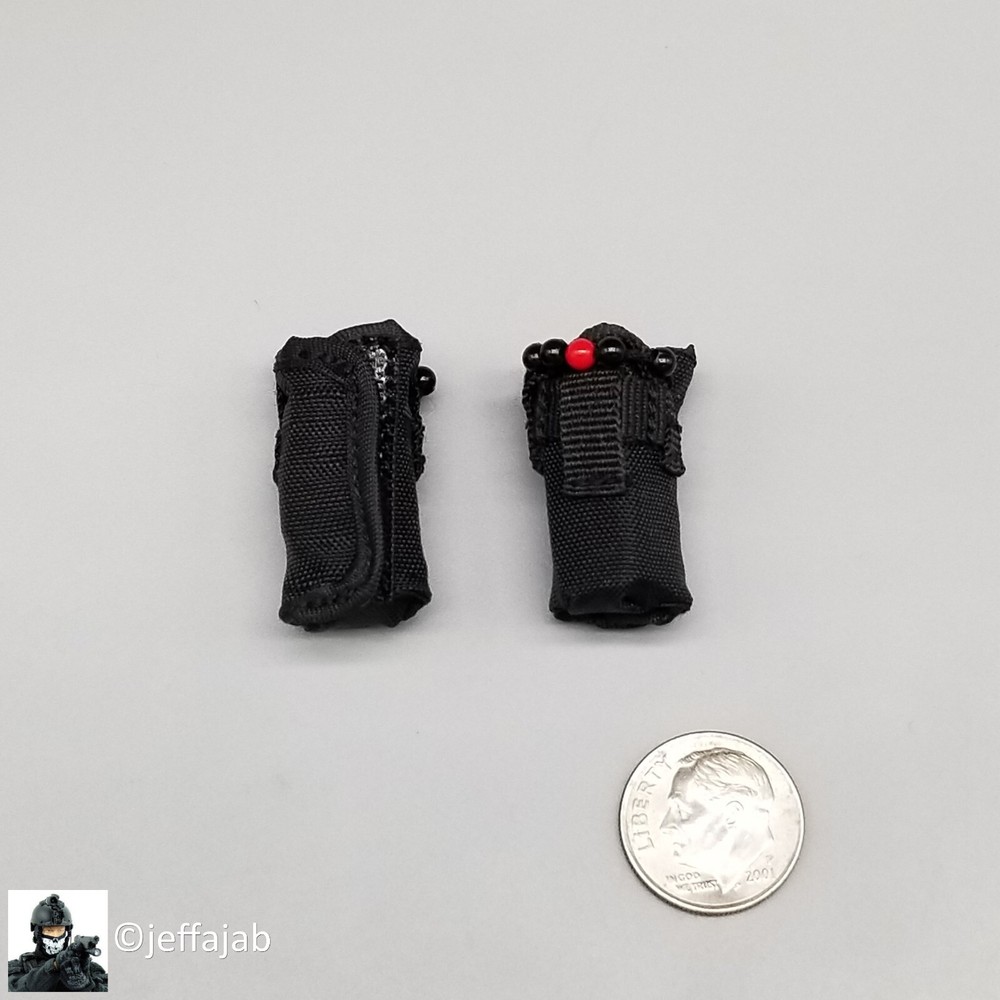 1:6 scale DamToys 31st MEU Force Reconnaissance Platoon Flotation Pouches (x2)