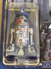 D23 Expo Exclusive Disney Star Wars R4-D23 Droid Factory Fantasia Hat Figure NEW