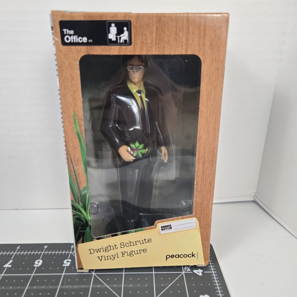 The Office Dwight Schrute Vinyl Figure Peacock Exclusive Dunder Mifflin New Box