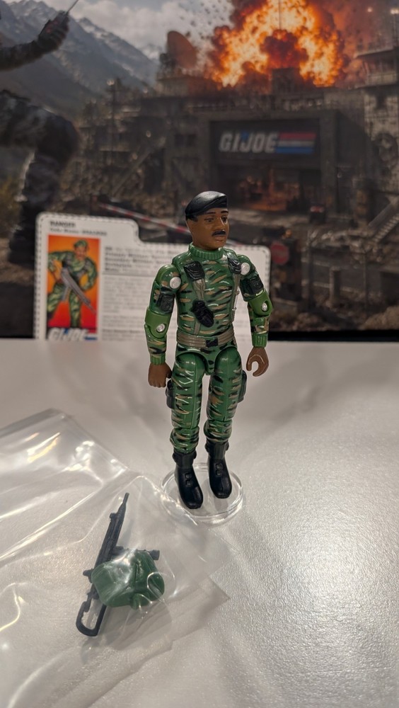 MINT – GI Joe STALKER v6 ARAH 100% Complete w/ File Card- Stars & Stripes – 1997