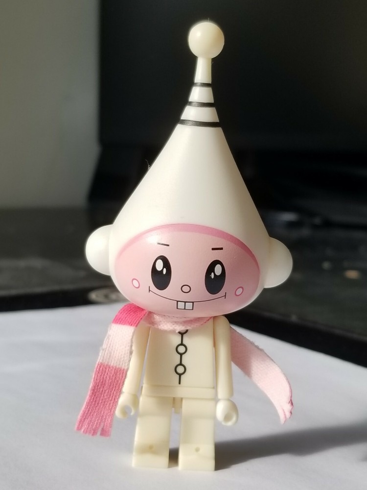 Dalek Pink and White Ice Bot – Kidrobot Designer Vynil Art Figure