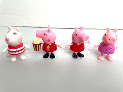 Peppa Pig’s Deluxe House Playset dollhouse & family + Friends set figures lot