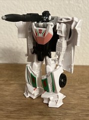 Wheeljack Transformer 4.5” Action Figure Plastic Autobot Robot Toy