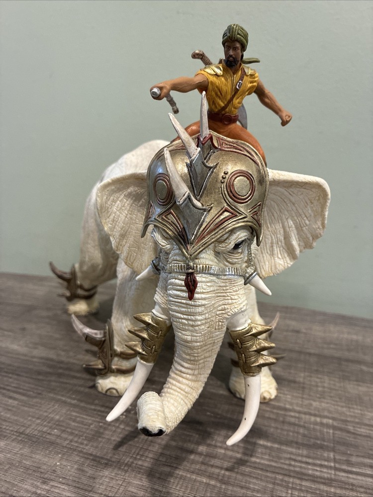 Schleich 70063 The Mighty Fighter War Elephant with Rider (Broken Spear)