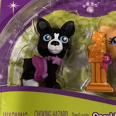 Polly Pockets sparklin pets series 3 new in package sealed dog and cat