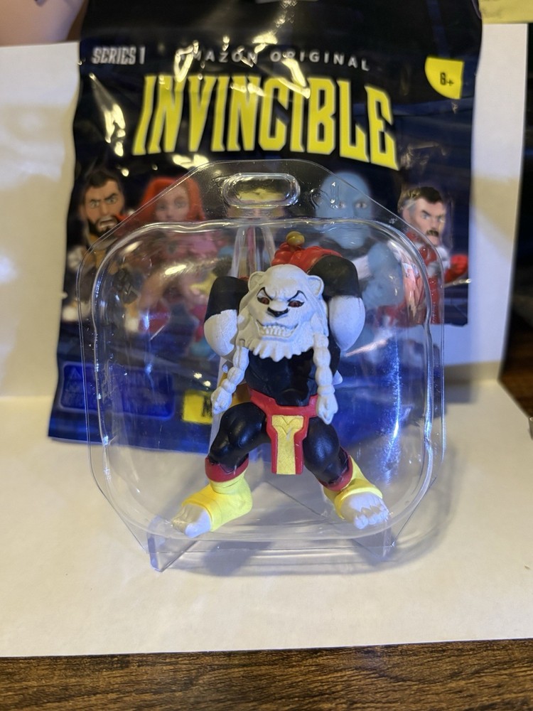 Invincible Series 1 Phatmojo Battle Beast Mystery 3” Minifigure