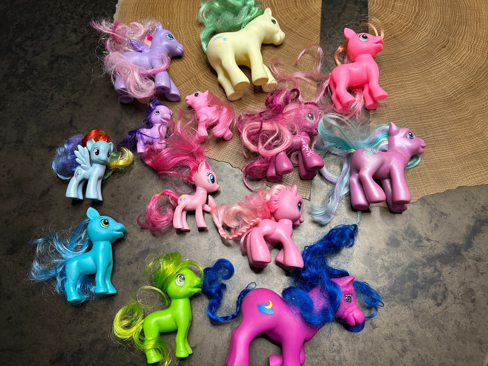 Hasbro My Little Pony Mixed Generation Lot of 13 Varying Sizes