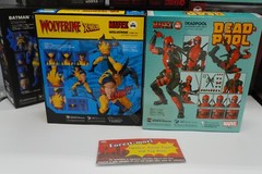 MEDICOM TOY MAFEX No.096 WOLVERINE & No.082 DEADPOOL GURIHIRU Ver. Figures Set