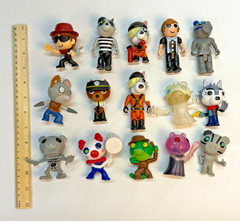 Roblox PIGGY Mini Lot Action Figures Willow Rash Doggy Clowny Ghosty + More Case