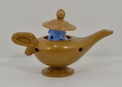 RARE 1993 Genie Magic Lamp 4.75″ McDonald’s EUROPE Action Figure Disney Aladdin