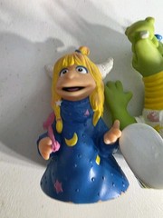 3 Pizza Hut 1990 Eureekas Castle Set Magellan Batly Vinyl 6″ Figure Hand Puppet