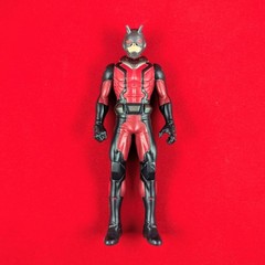ANT MAN FIGURE Marvel Comics MCU Avengers Hasbro