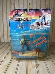 1995 Kenner WATERWORLD Wave Ripper with Warrior Mariner Deluxe Action Figure NEW