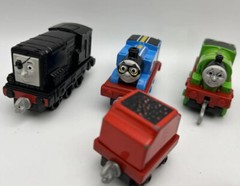 Lot Of 7 Thomas The Tank Engine Train Die Cast Metal Plastic Connectors-READ-