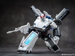 DX9 Toys D18 Devetive G1 Transformers Prowl Masterpiece Scale MISB US Seller