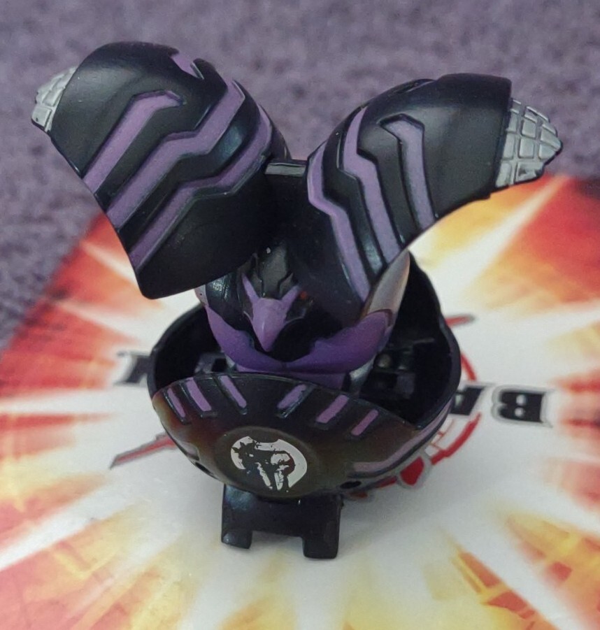 Bakugan Battle Brawlers B1 Darkus Falconeer – 250G