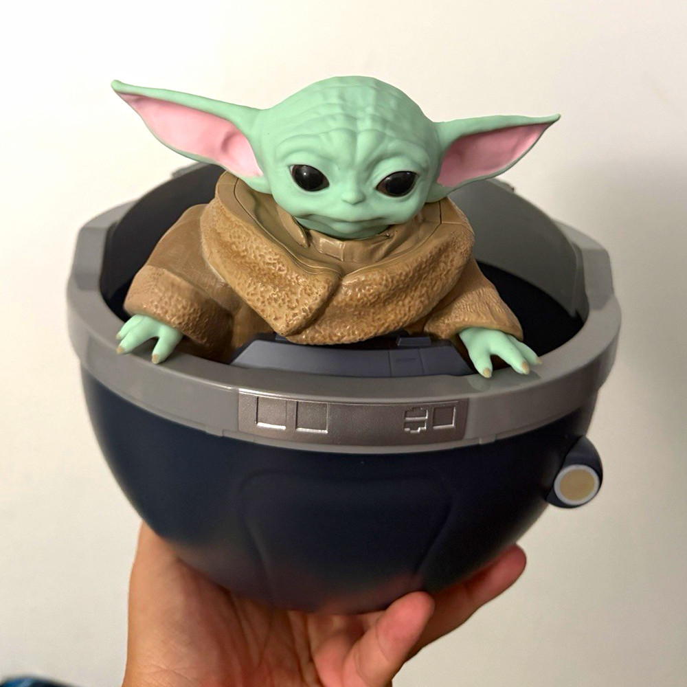Star Wars Grogu (The Child) Plastic Figure w/ Floating Pram Pod Green Beige