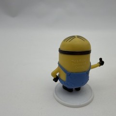 Thinkway Despicable Me Minions Miniature 1.5 Inch Asst Lot Of 9 with stands