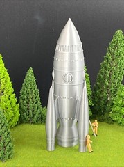 1950s Style Spaceship 6″ Tall – 3D Printed HO Scale, Steel Appearance BRAND NEW