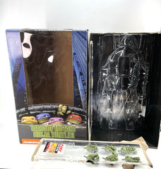 NECA TMNT Michelangelo Box & Extra Hands Lot 1990 Movie No Figure Accessories