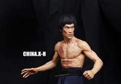 CHINA.X-H Fist of Fury Kung Fu Master Lee 1/6 Resin Tribute Statue Li Xiaolong