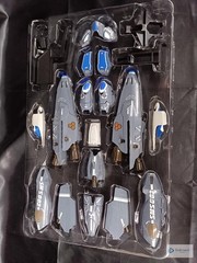BANDAI DX Chogokin VF-25G Messiah Valkyrie (Mikhail Blanc) – For Collectors