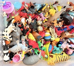 Large Lot of Toys, Cartoon Characters, Fast Food, Movie Minis, Vtg. – 13.5 lbs