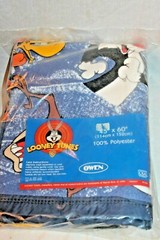 NEW IN PACKAGE VINTAGE 1999 TWEETY LOONEY TUNES 45″ 60″ POLYESTER BLANKET