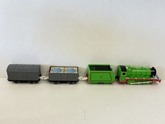 Tomy Thomas Plarail Henry with Troublesome Truck and Boxcar
