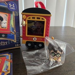 MINISO HARRY POTTER HOGWARTS EXPRESS SUPRISE BOX PENDANT NEW OPENED TO IDENTIFY