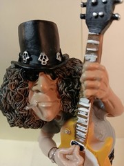 Guns & Roses – SLASH 7-3/4″ Figure – Solid Heavy Resin/ Hand Painted