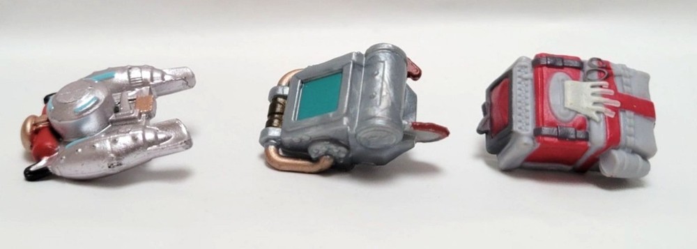 Lot of 3 Miniature Sci-Fi Themed Action Figure Accessories