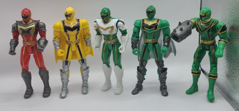 Bandai Power Rangers Mystic Force 2005 LOT OF 5 RED YELLOW & GREEN VARIANTS