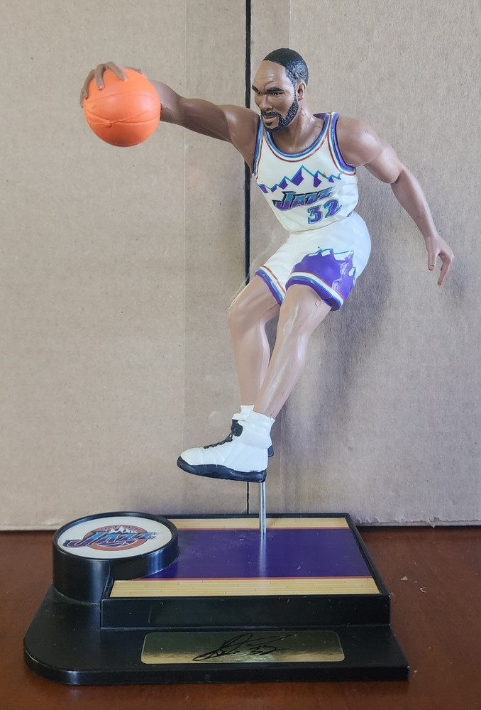 LOOK, Karl Malone, 1997 Starting Lineup, Vintage, Pre-Owned, RARE