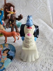 Mixed Lot Of 28 PV Random Disney And Other Mini Characters Toys Figurines