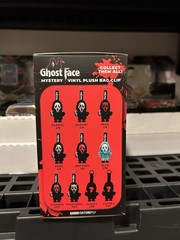 Ghost Face “Scream” Mystery Vinyl Plush Bag Clip – CultureFly Sealed Blind Boxes
