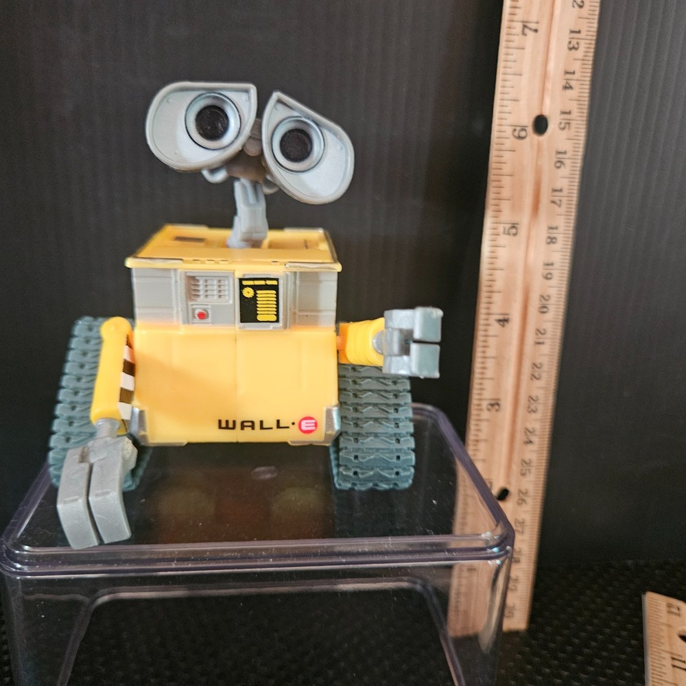 Mattel Disney Pixar WALL-E 3.75″ Figure 2019 Plastic Robot – Poseable