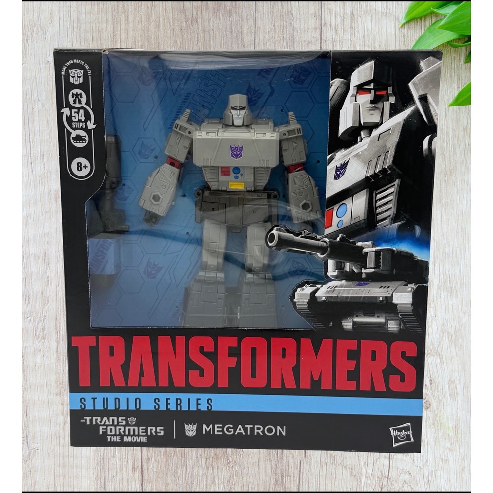 Hasbro Transformers Studio Series Megatron 86-31 Tank G1 Movie Figure NIB