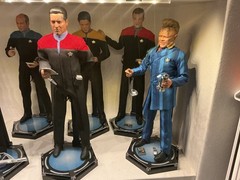 EXO-6 1/6 Scale figure lot: STAR TREK VOYAGER